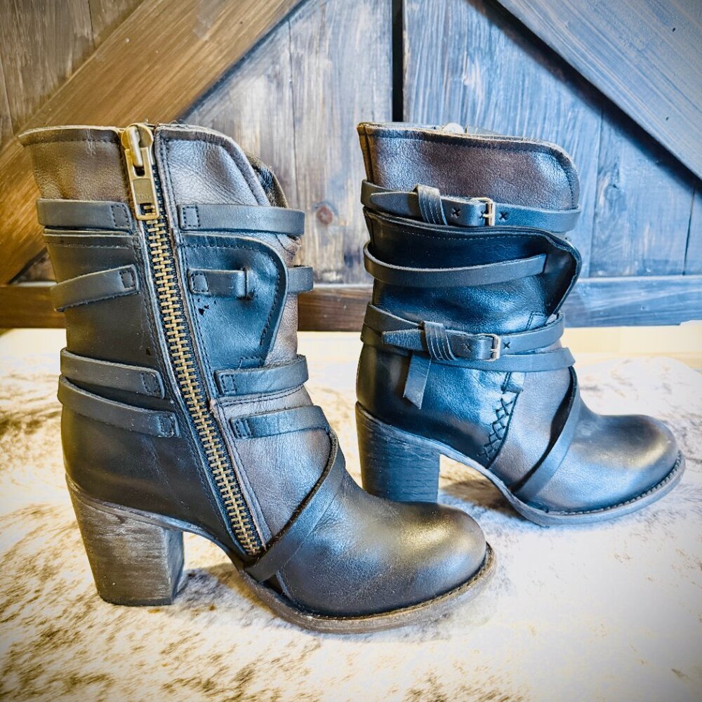 FREEBIRD BY STEVEN “BAKER” LEATHER BOOTS SZ 7 3” HEEL - Picture 3 of 9